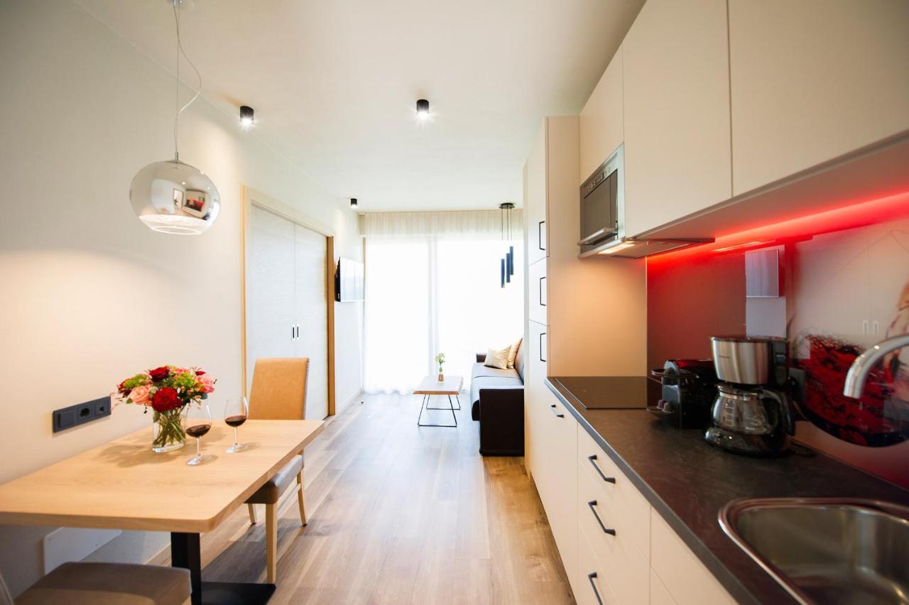 Haus Gregori Aparthotel Caldaro Exteriör bild