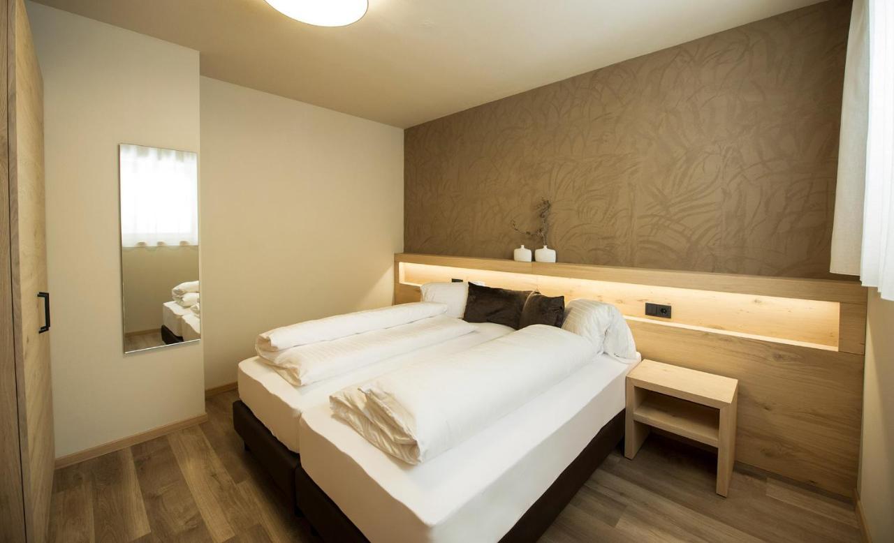 Haus Gregori Aparthotel Caldaro Exteriör bild