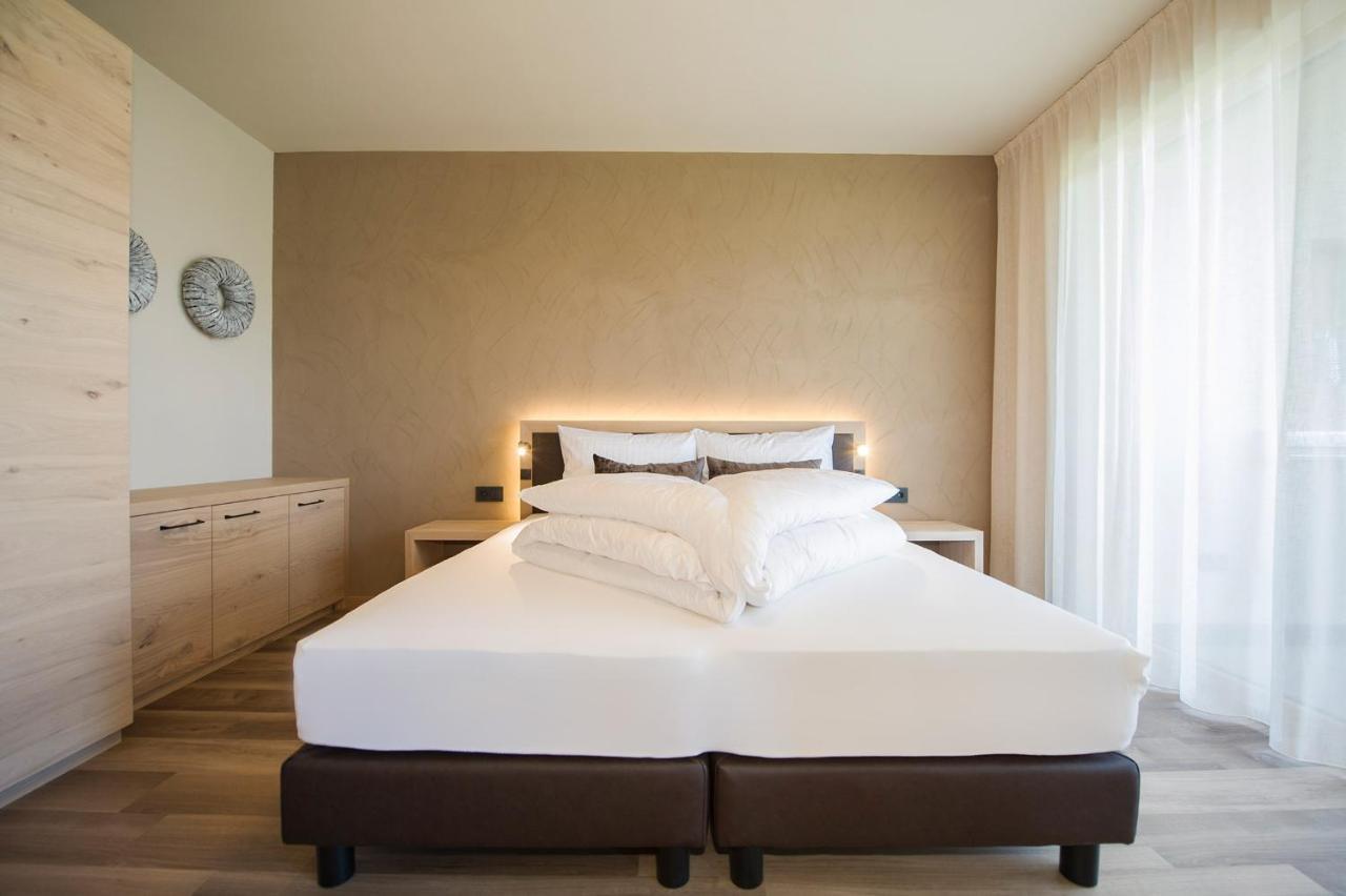Haus Gregori Aparthotel Caldaro Exteriör bild