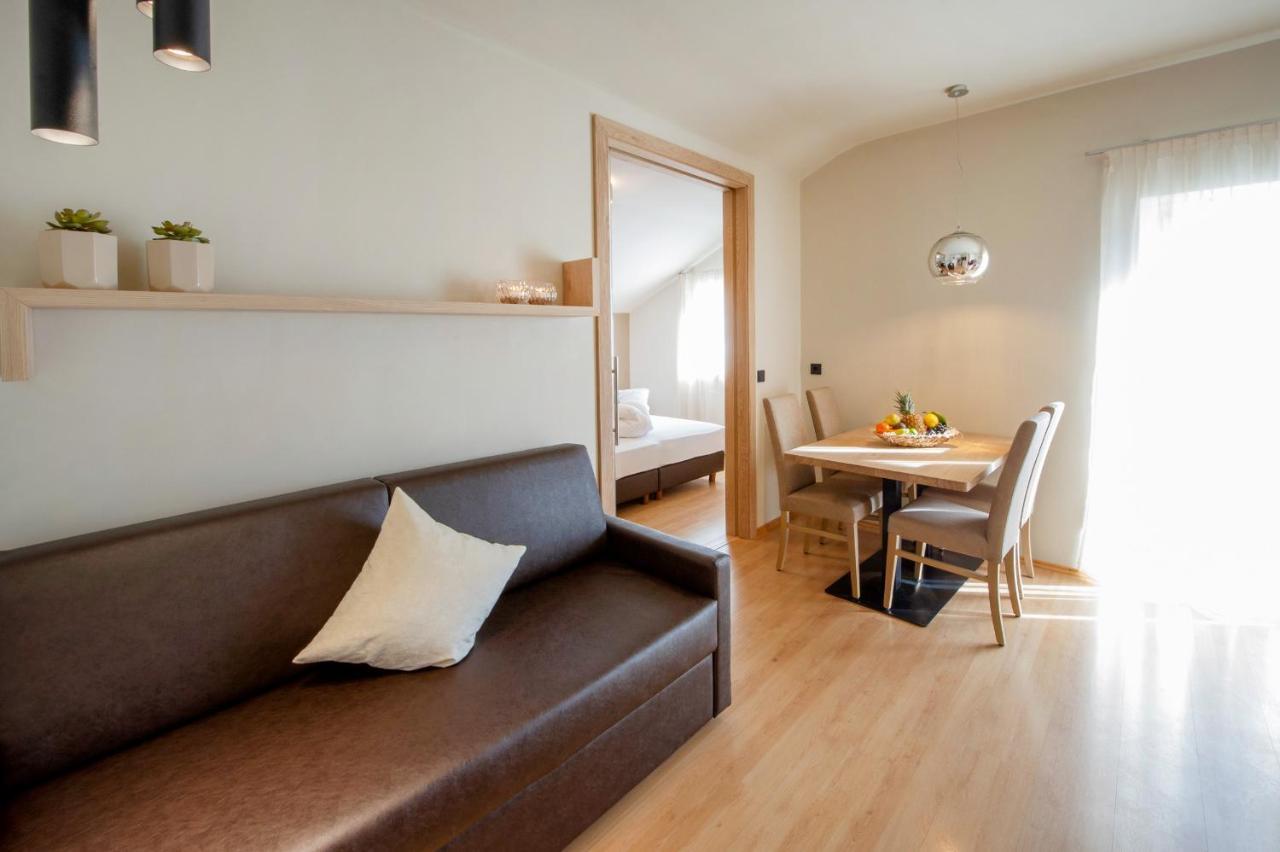 Haus Gregori Aparthotel Caldaro Exteriör bild